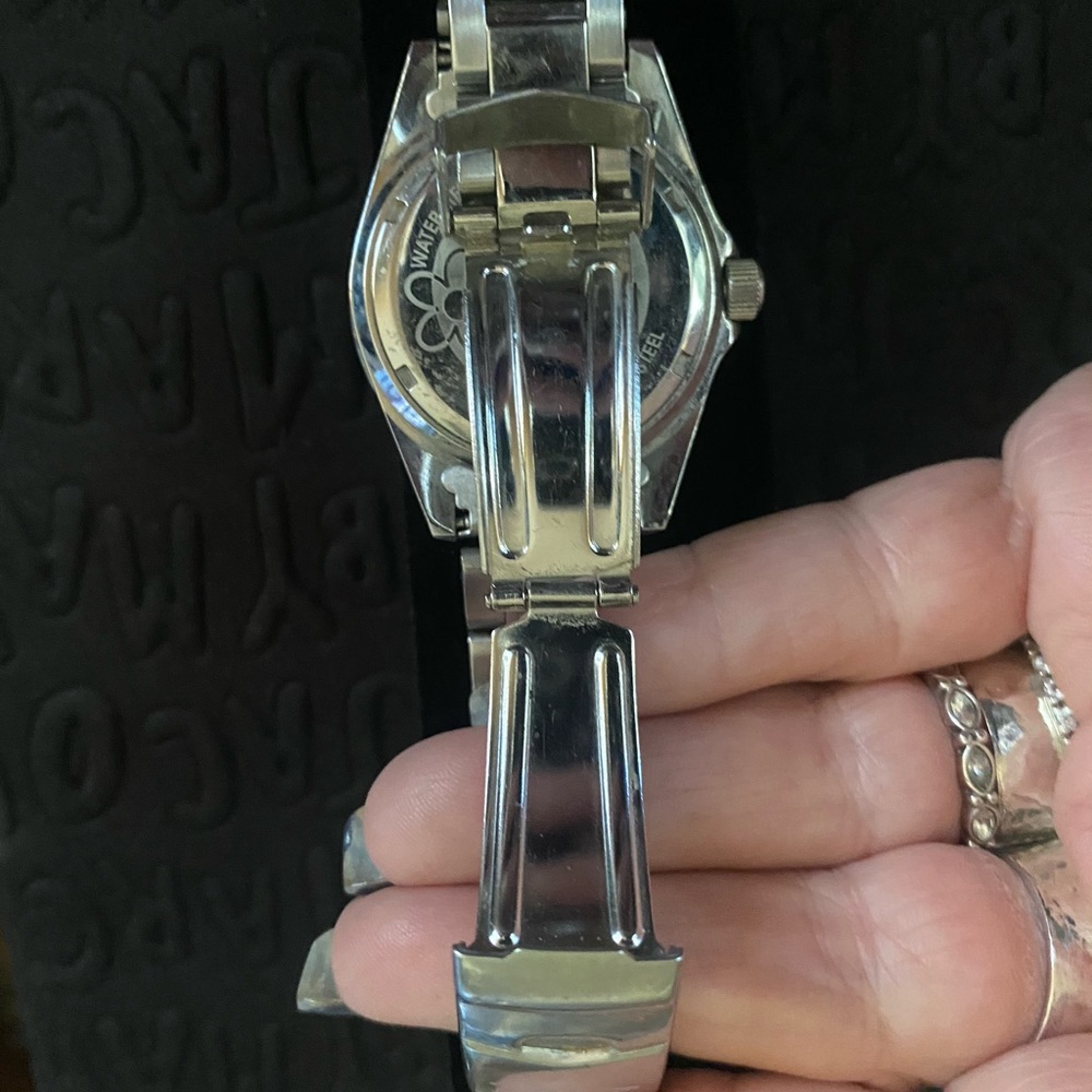 Watch - Picture 4 of 5